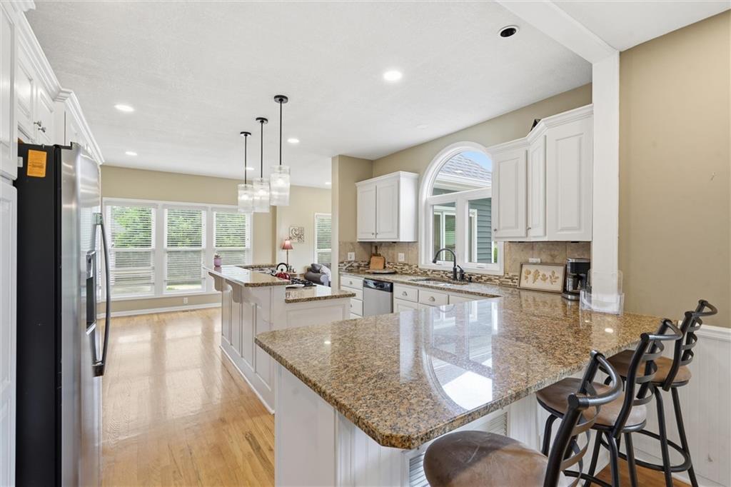 25290 Quivira Road Property Photo 8