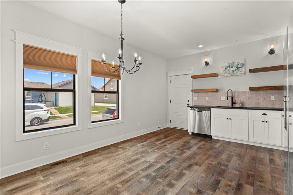 1121 S Minton Road Property Photo 12