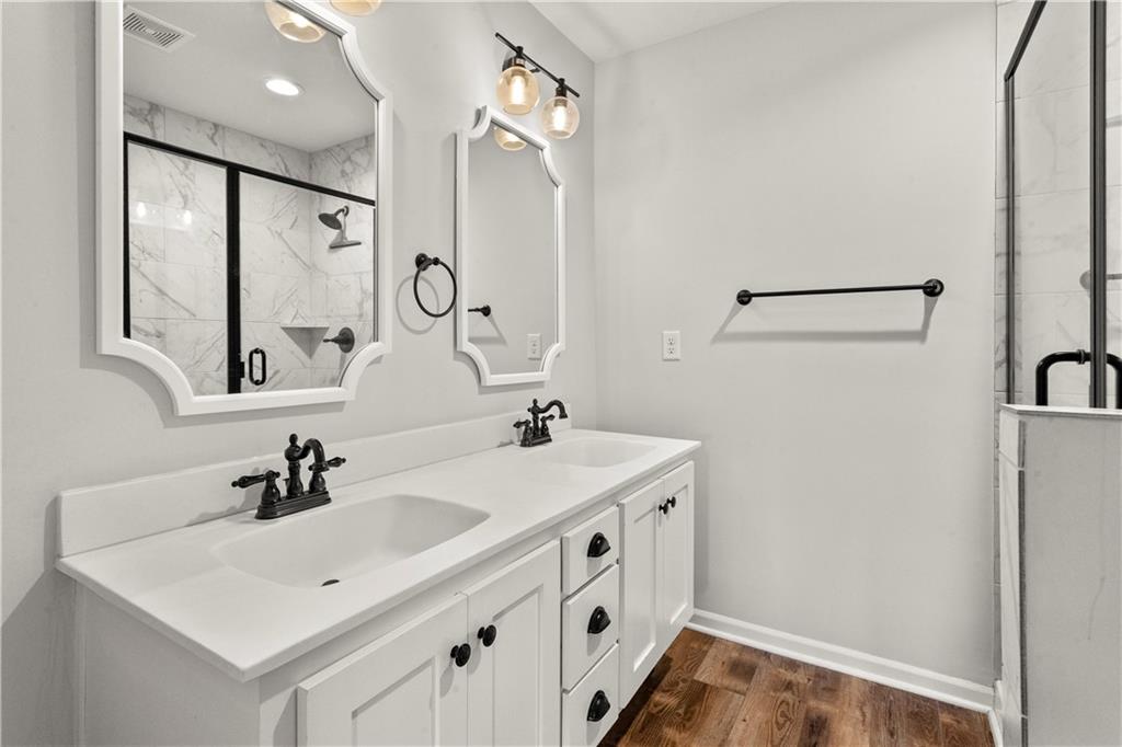 1121 S Minton Road Property Photo 17
