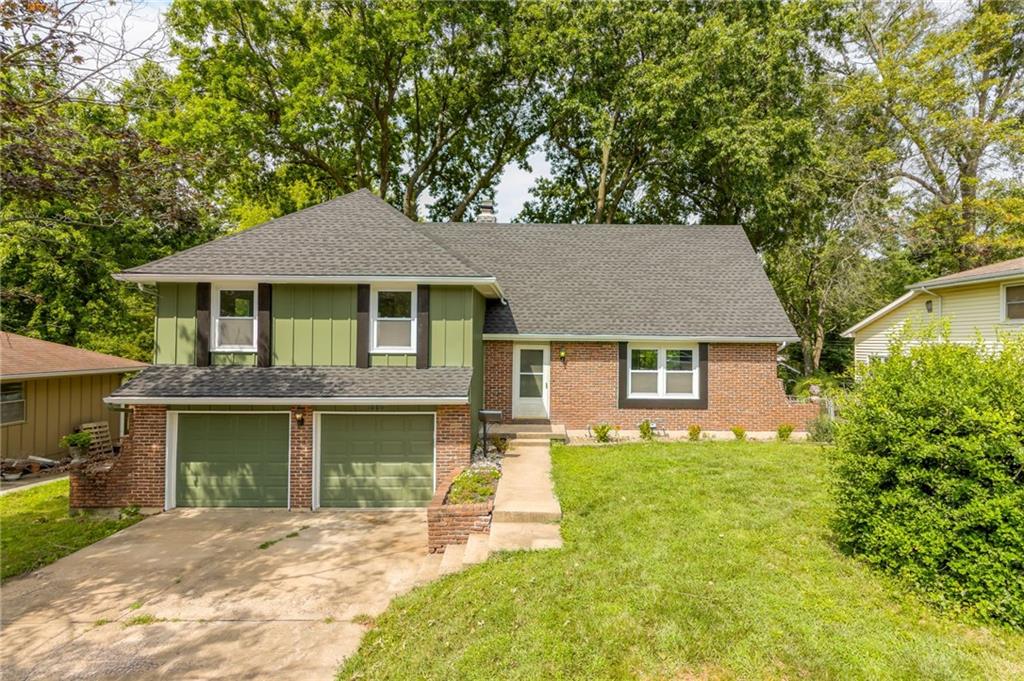 1006 Orrington Place Property Photo 3