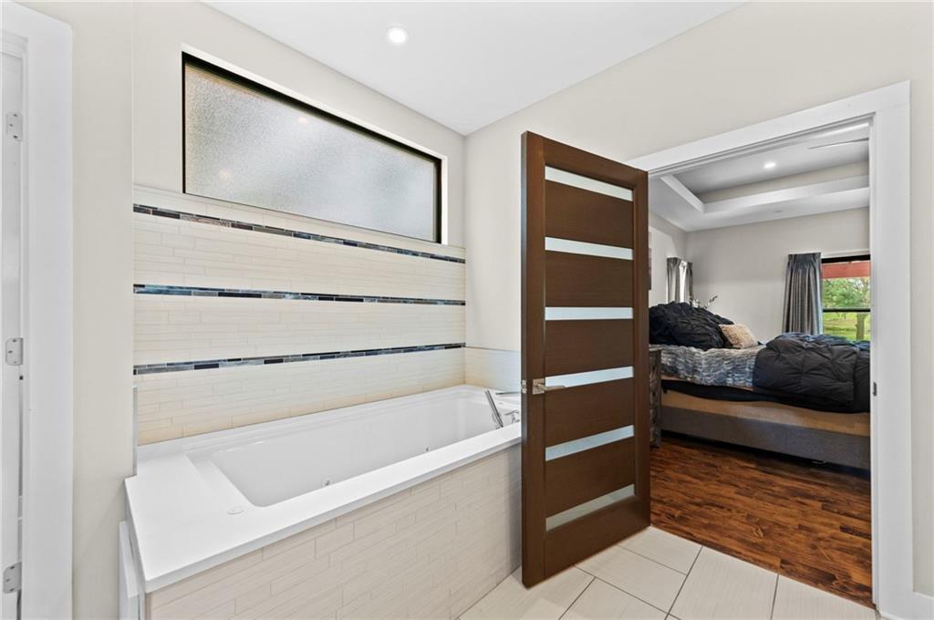 6537 Ridge Road Property Photo 35