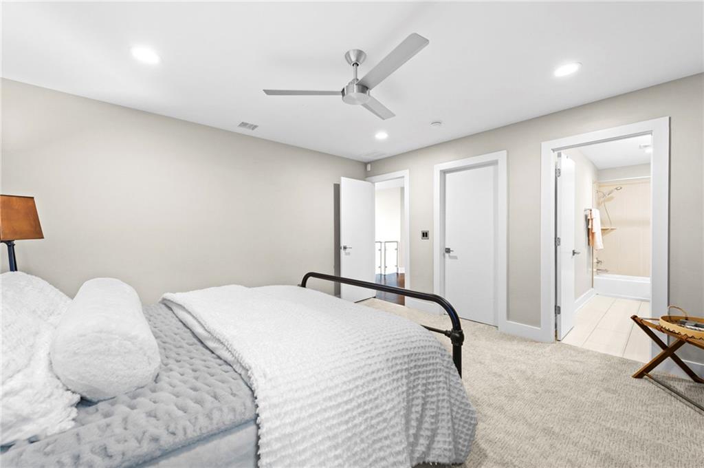 6537 Ridge Road Property Photo 45