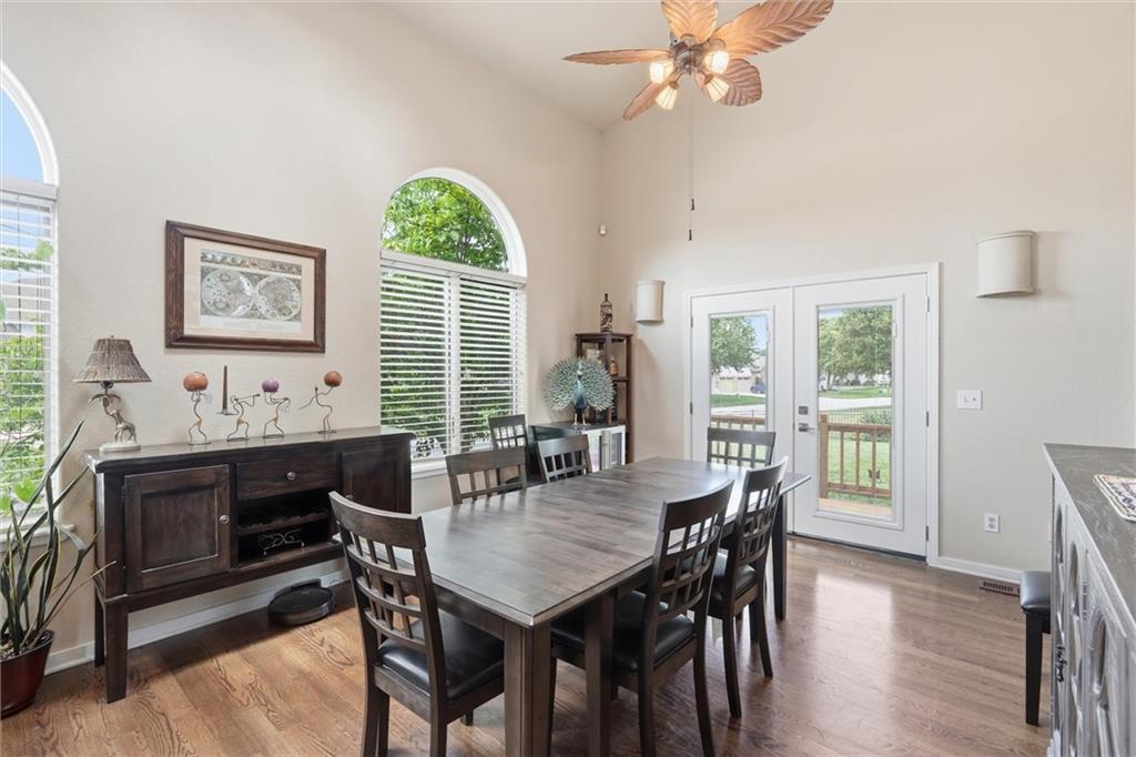 901 Sw Raintree Drive Property Photo 18
