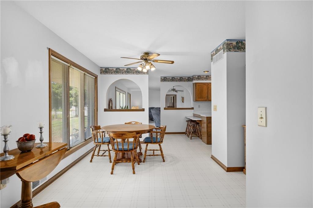 4902 S 33 Highway Property Photo 5