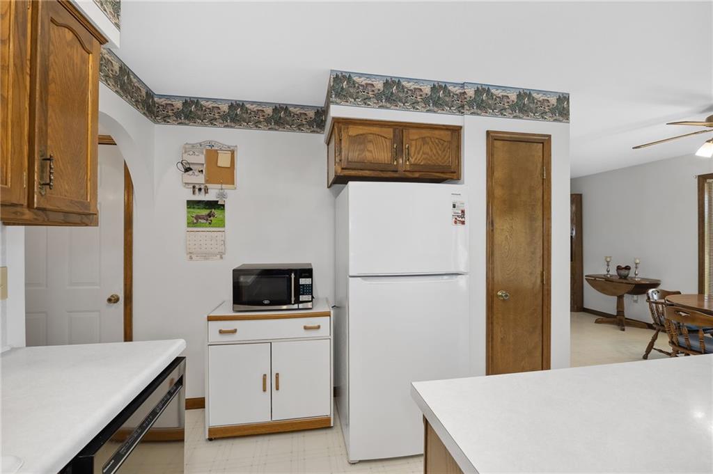 4902 S 33 Highway Property Photo 10