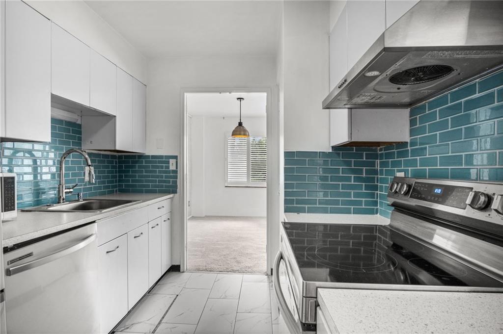 4550 Warwick Boulevard Property Photo 4