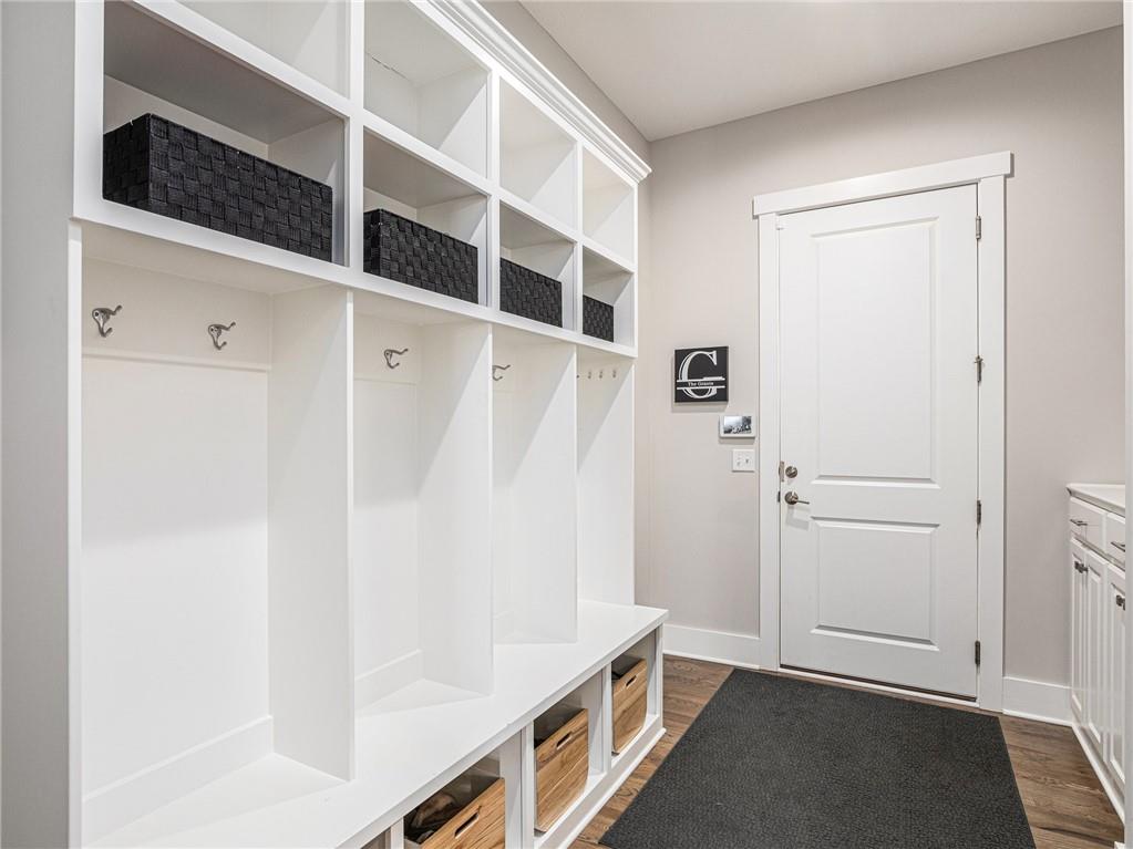 17309 Stearns Street Property Photo 27