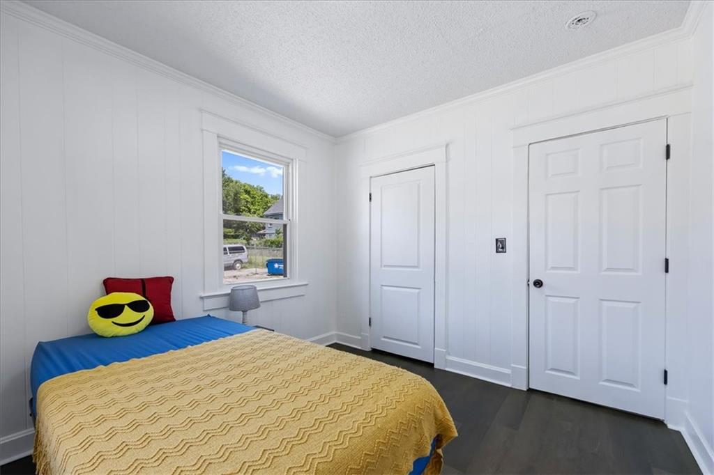 650 Parallel Avenue Property Photo 12