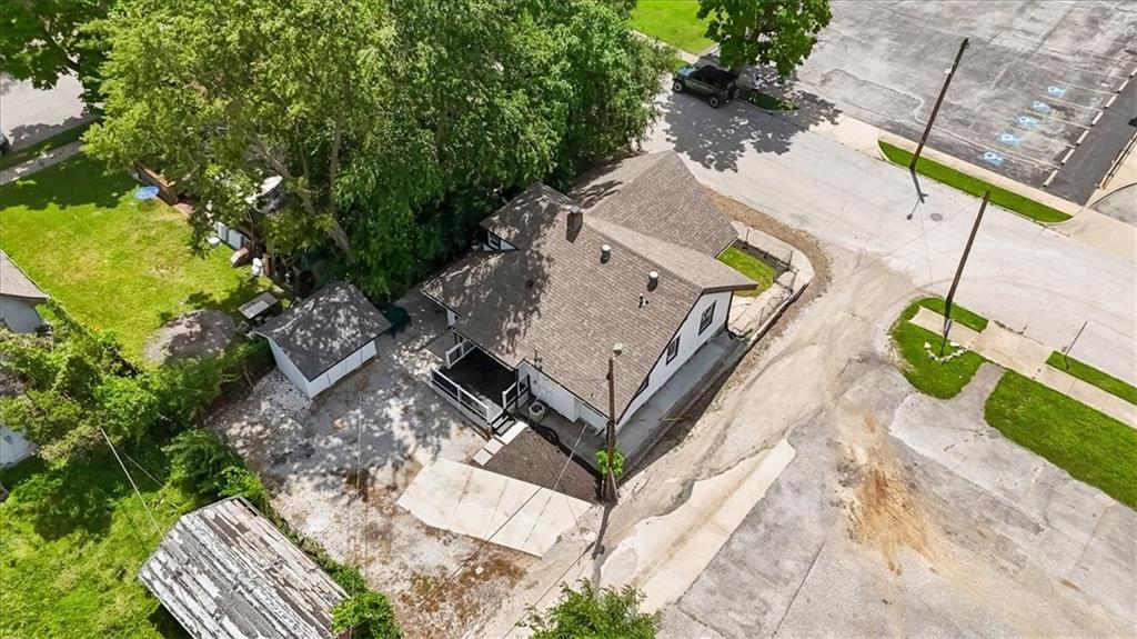 650 Parallel Avenue Property Photo 26