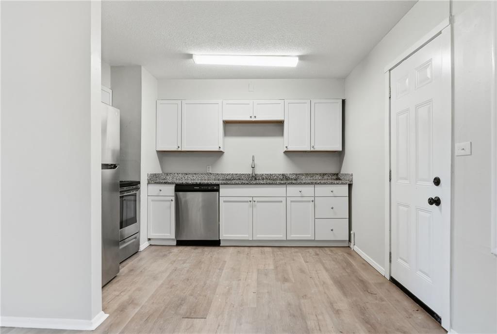 7900 Longview Road Property Photo 15