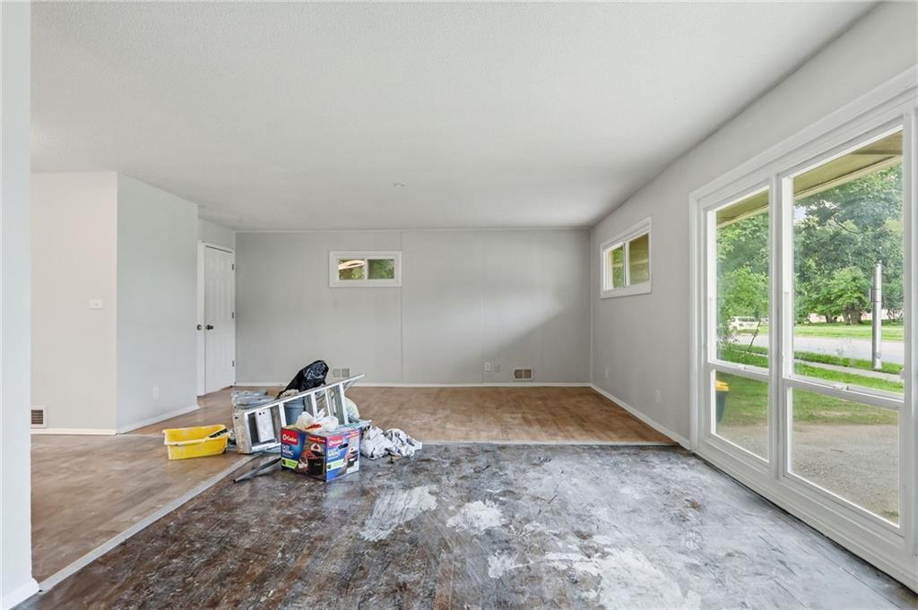 7900 Longview Road Property Photo 19