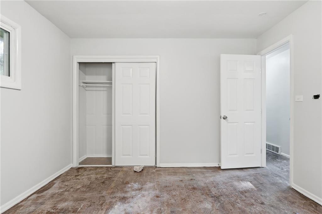 7900 Longview Road Property Photo 21