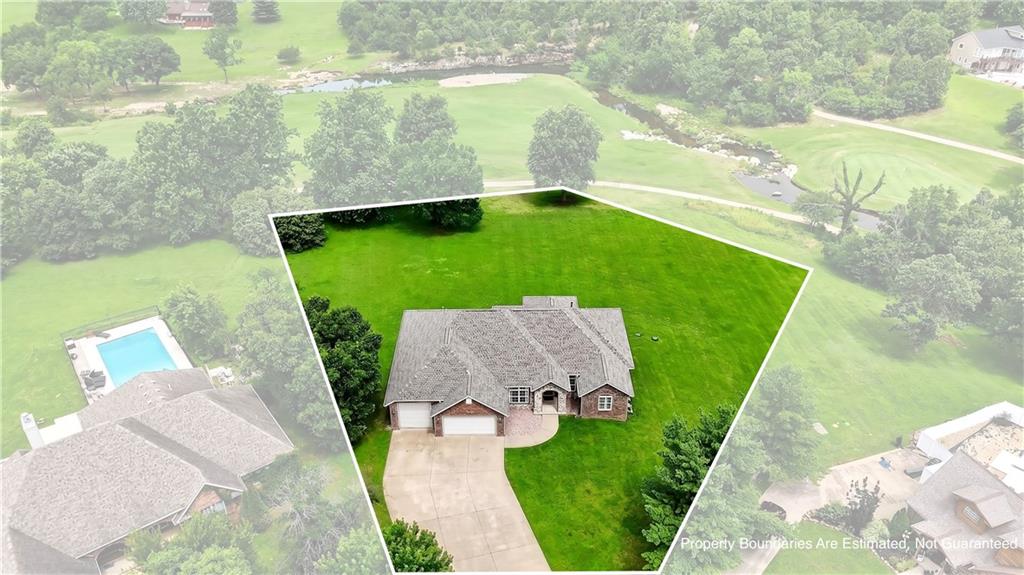 2511 Fairway Drive Property Photo 4
