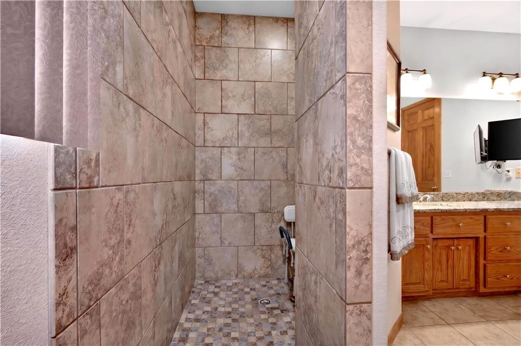 2511 Fairway Drive Property Photo 18