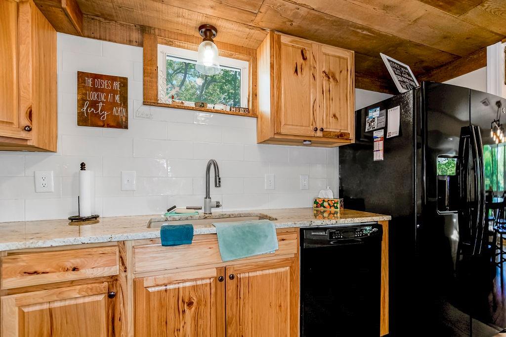 621 Nw North Shore Drive Property Photo 13