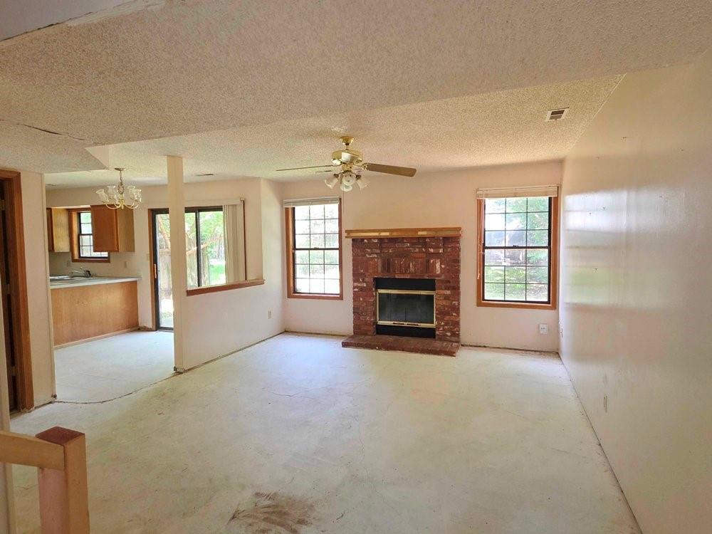 4012 Overland Drive Property Photo 3