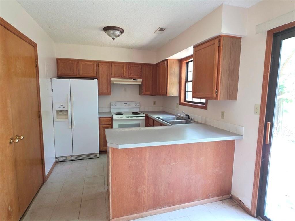 4012 Overland Drive Property Photo 6