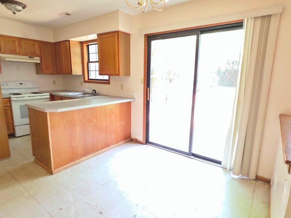 4012 Overland Drive Property Photo 7