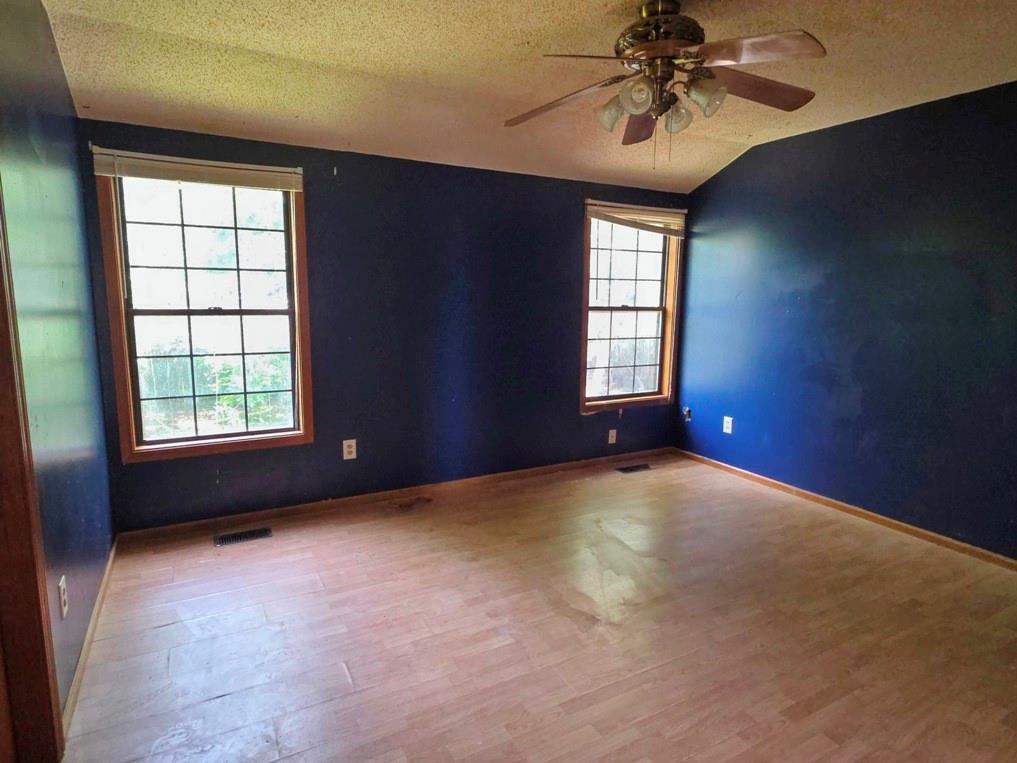 4012 Overland Drive Property Photo 10
