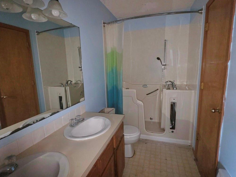 4012 Overland Drive Property Photo 13