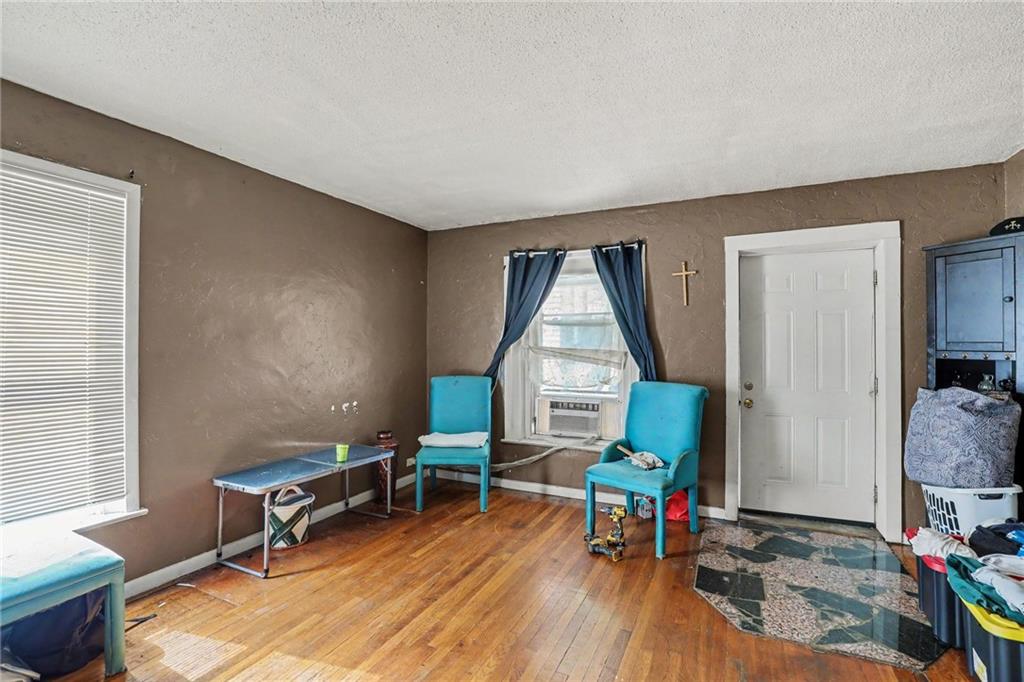3915 Norledge Avenue Property Photo 3