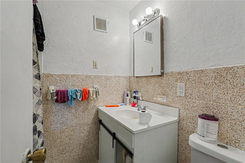 3915 Norledge Avenue Property Photo 11