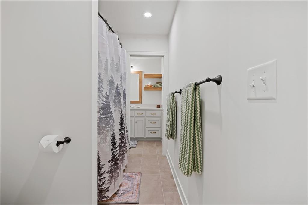 2705 Ne Wheatley Drive Property Photo 37