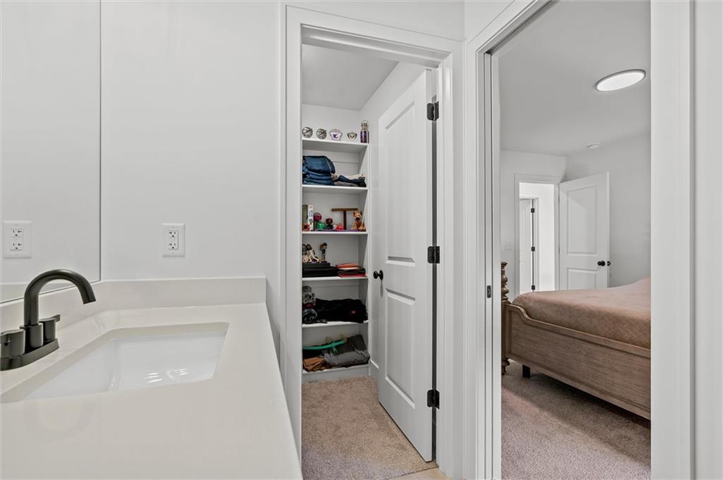 2705 Ne Wheatley Drive Property Photo 43