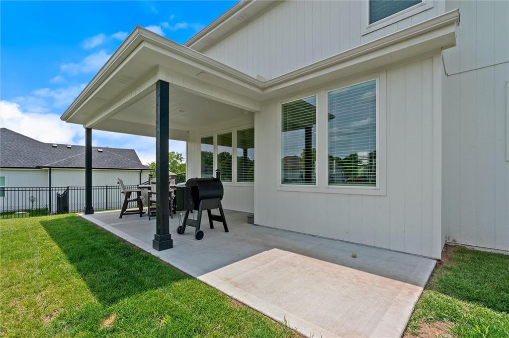 2705 Ne Wheatley Drive Property Photo 49