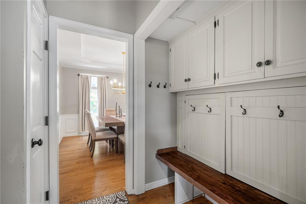 1109 W 120th Terrace Property Photo 33