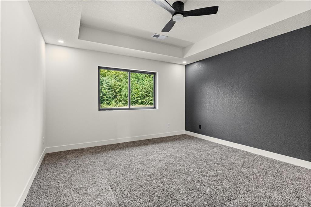 1006 Meadowbrook Drive Property Photo 15