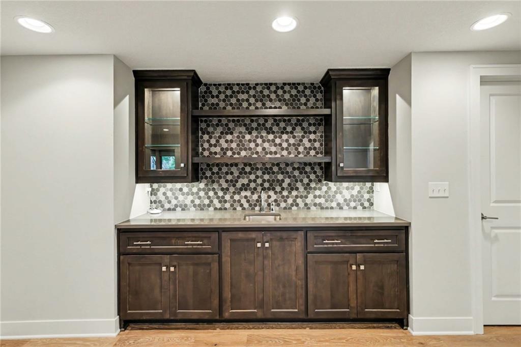 8193 Valley Road Property Photo 20