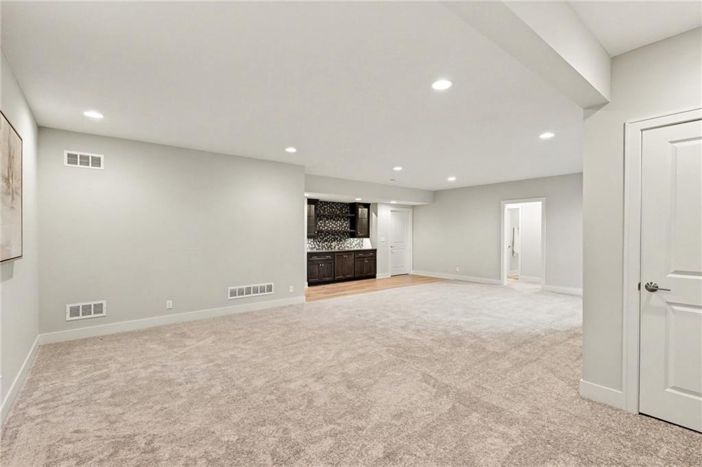 8193 Valley Road Property Photo 21
