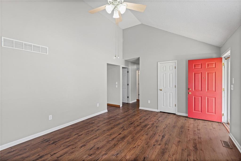 7218 N Pennsylvania Avenue Property Photo 4