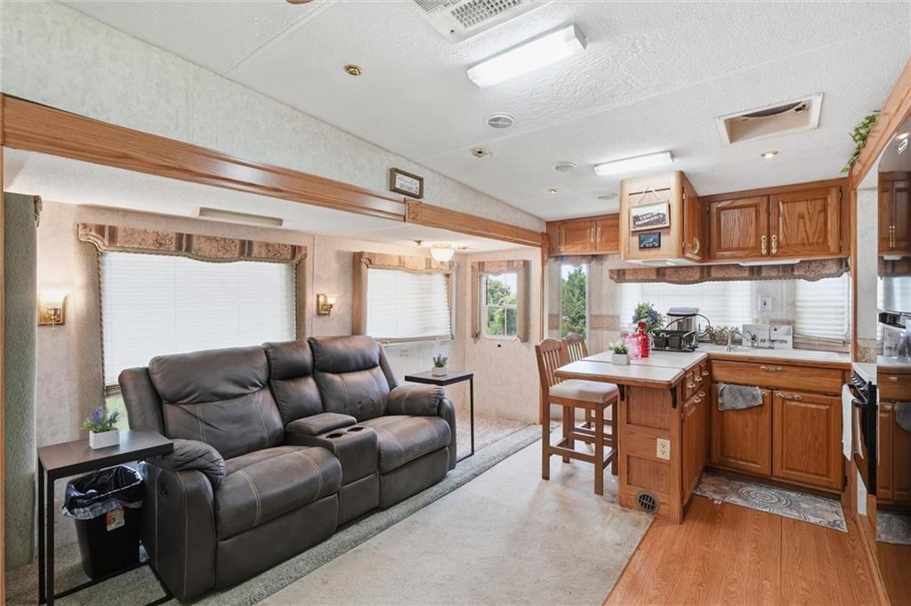 5 Hemlock Drive Property Photo 8