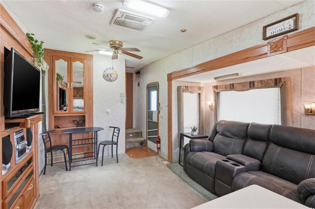 5 Hemlock Drive Property Photo 9