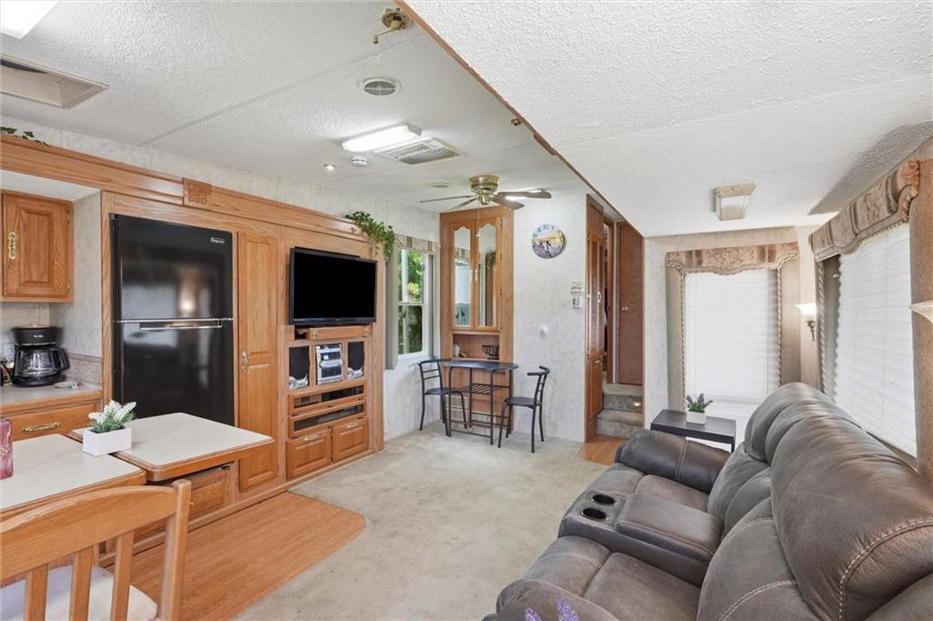 5 Hemlock Drive Property Photo 10
