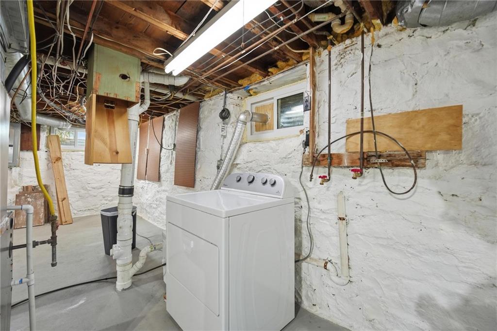 431 E 69th Terrace Property Photo 57