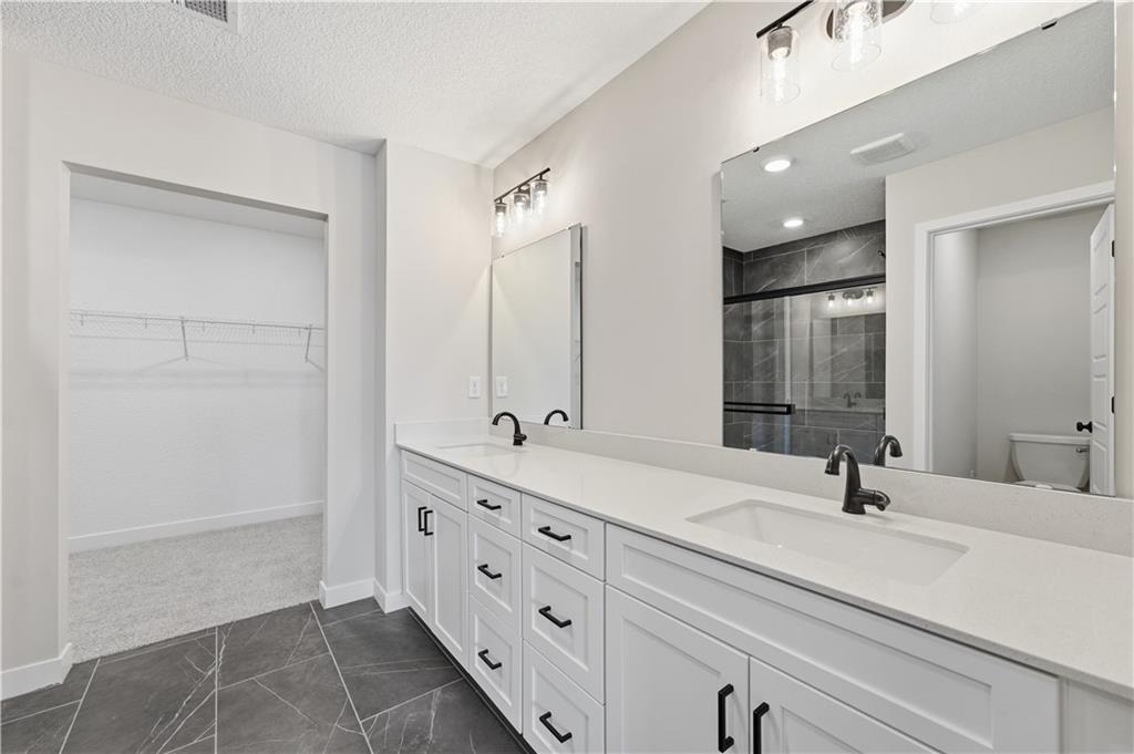 16657 Lawson Street Property Photo 4
