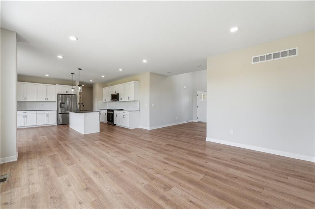 16657 Lawson Street Property Photo 23