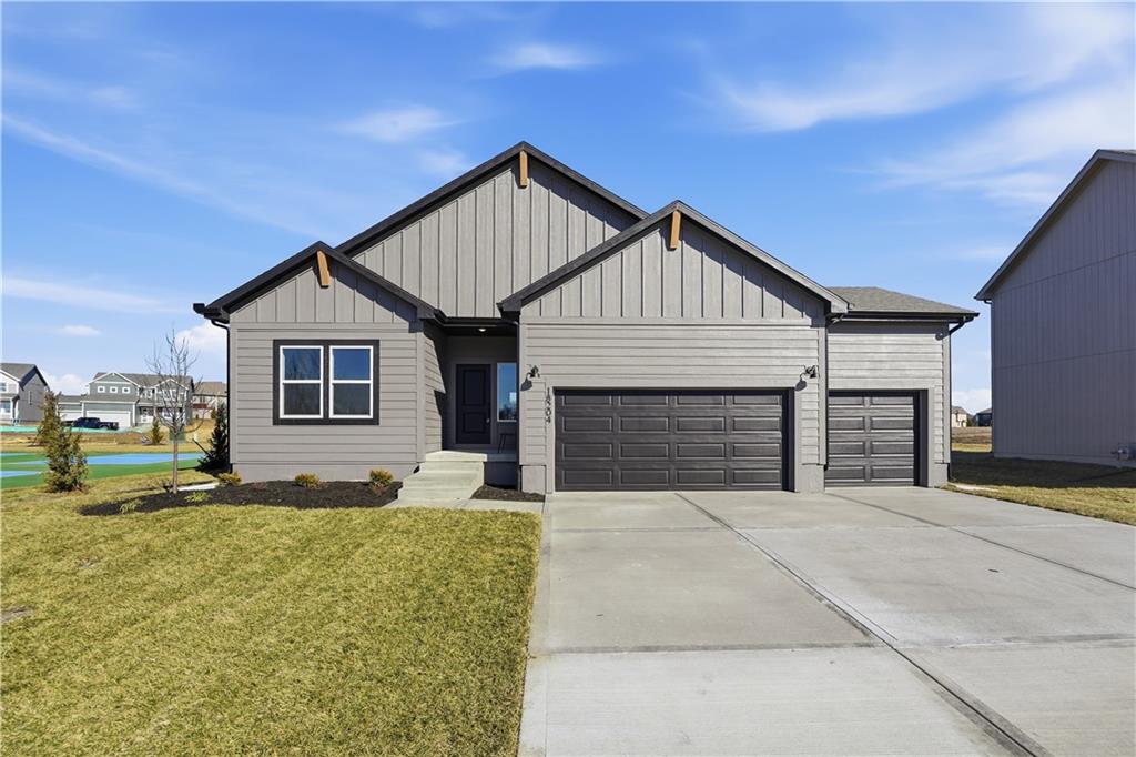 16649 Lawson Street Property Photo 1