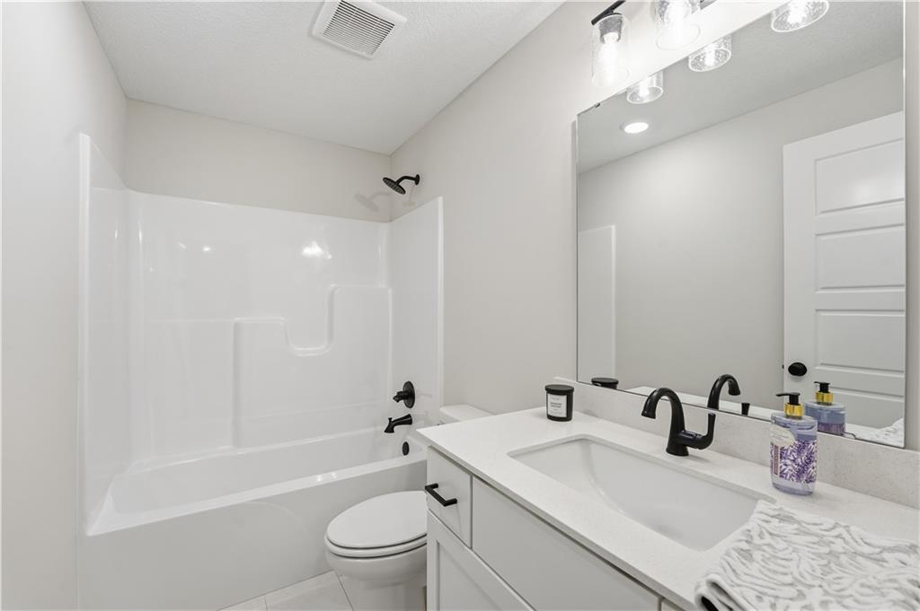 16649 Lawson Street Property Photo 19
