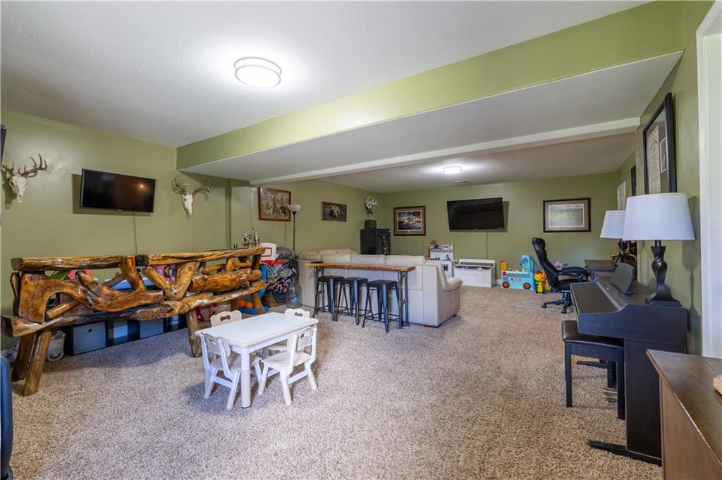 2203 Bateley Street Property Photo 33