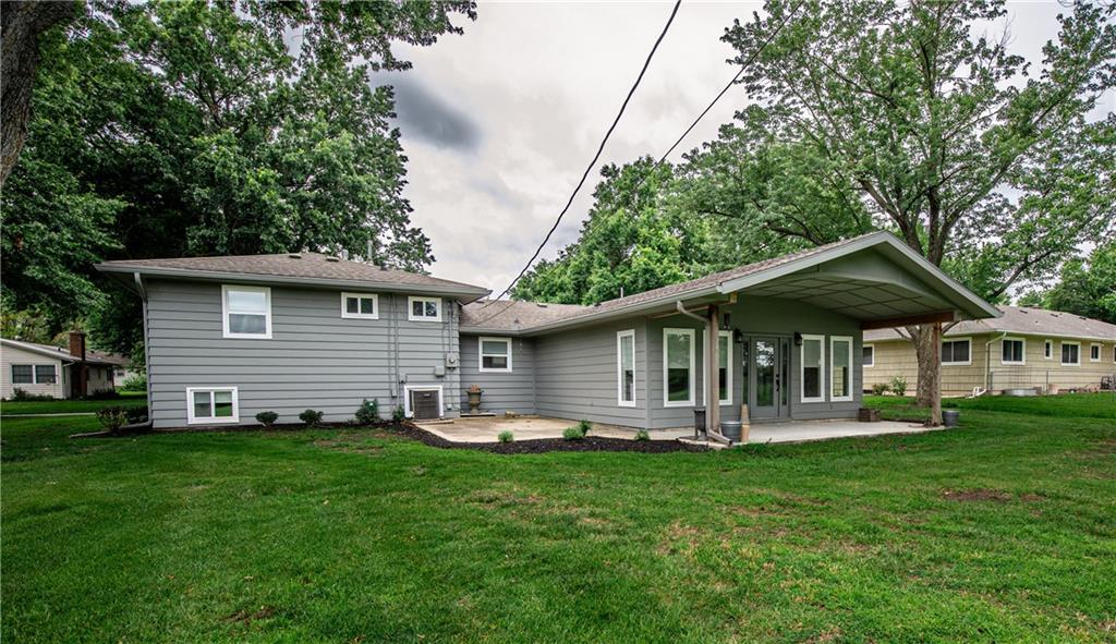 311 Jackson Avenue Property Photo 8