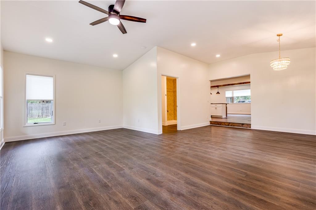 311 Jackson Avenue Property Photo 21