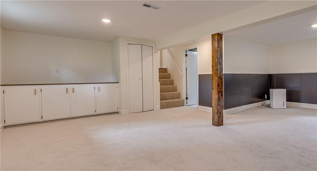311 Jackson Avenue Property Photo 35