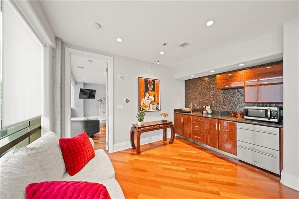 600 E Admiral Boulevard Property Photo 18