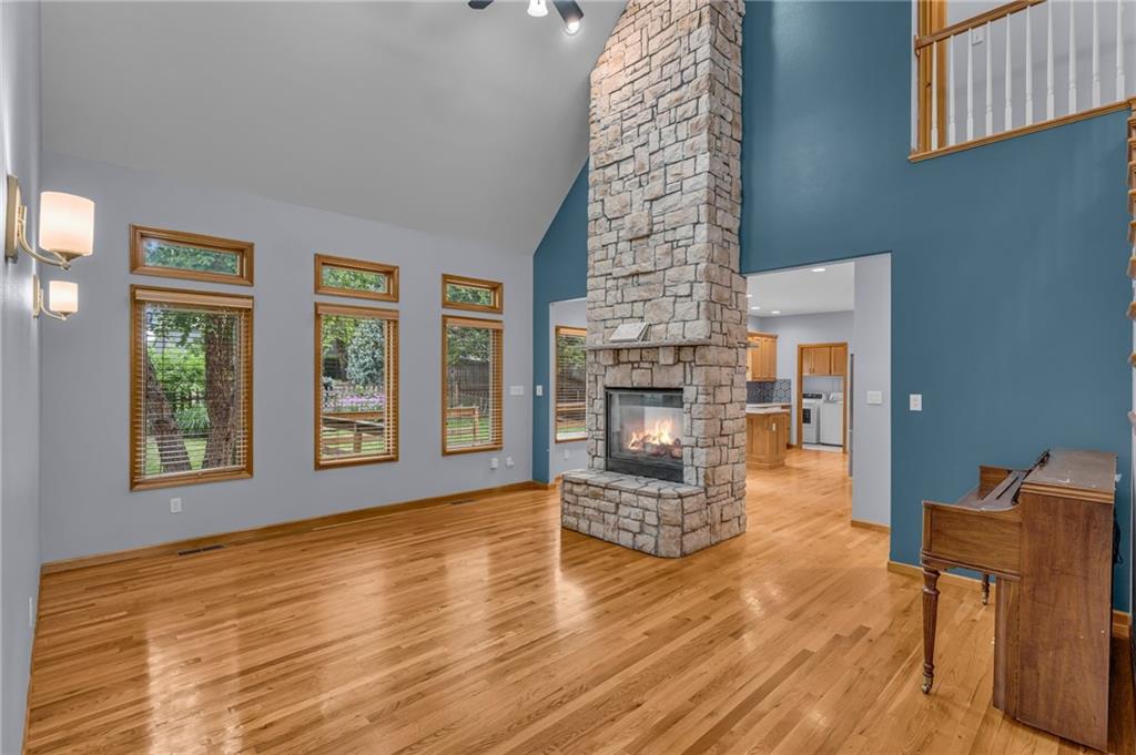 4178 Blackjack Oak Drive Property Photo 9