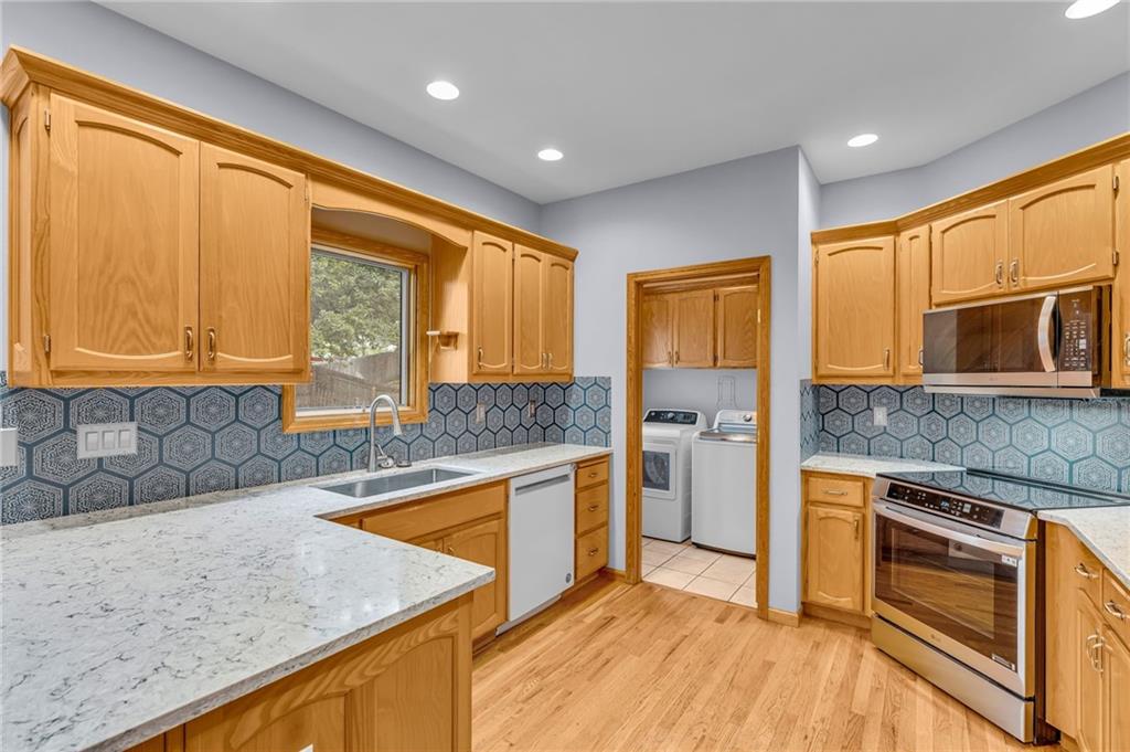 4178 Blackjack Oak Drive Property Photo 11
