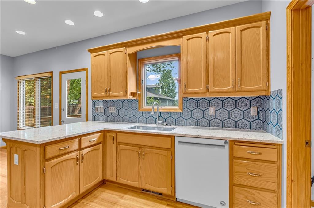4178 Blackjack Oak Drive Property Photo 13